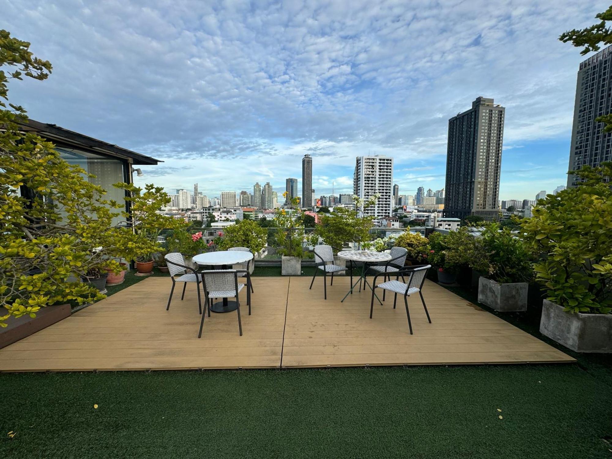 W8 Condo, Top Floor Luxe 3 Bedroom Penthouse, Hip Central Bangkok Area, 5 Mins From Thonglo Bts Station Бангкок Экстерьер фото