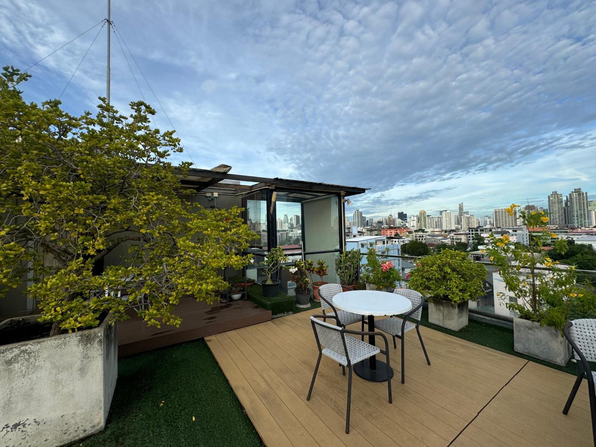 W8 Condo, Top Floor Luxe 3 Bedroom Penthouse, Hip Central Bangkok Area, 5 Mins From Thonglo Bts Station Бангкок Экстерьер фото